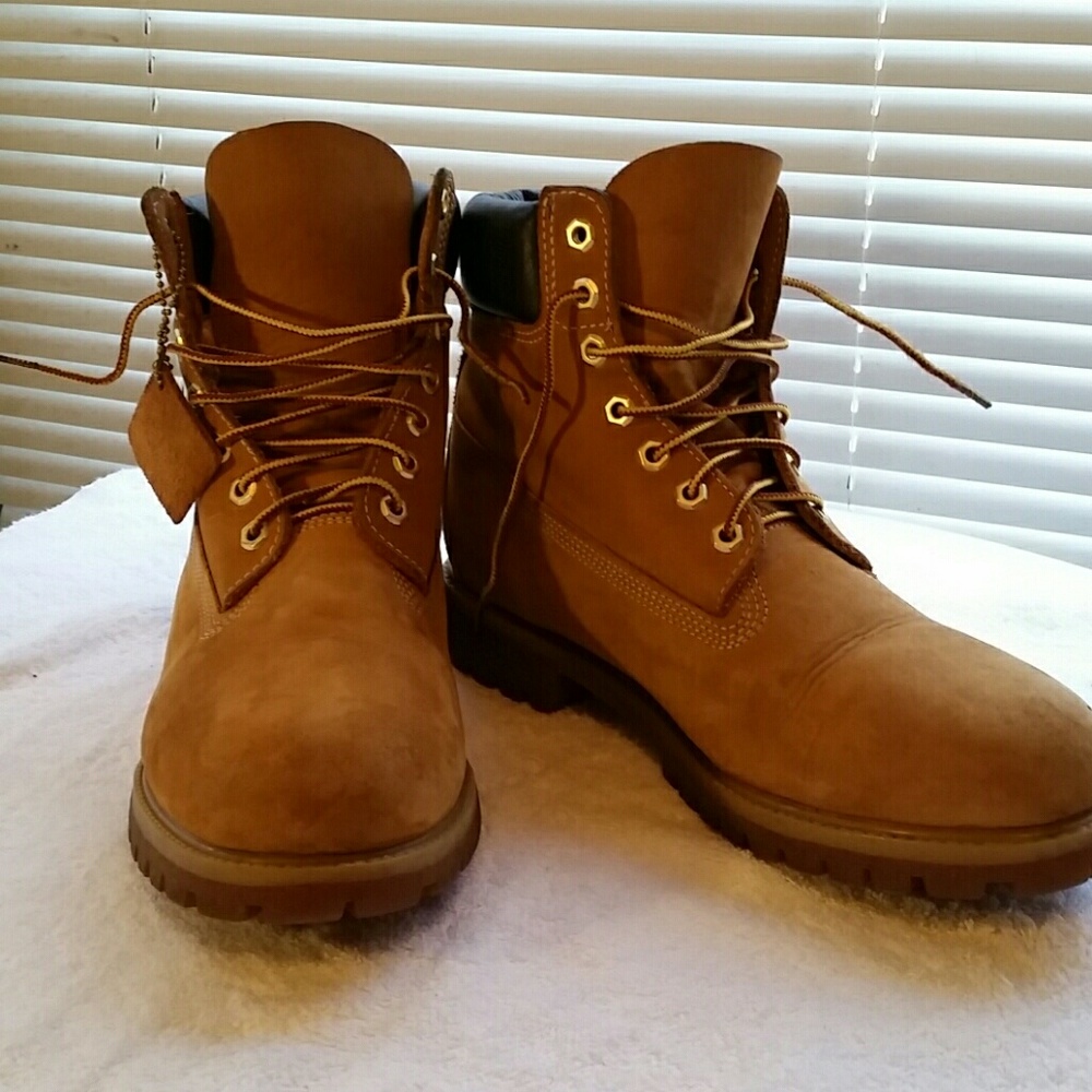 TIMBERLAND BOOTS